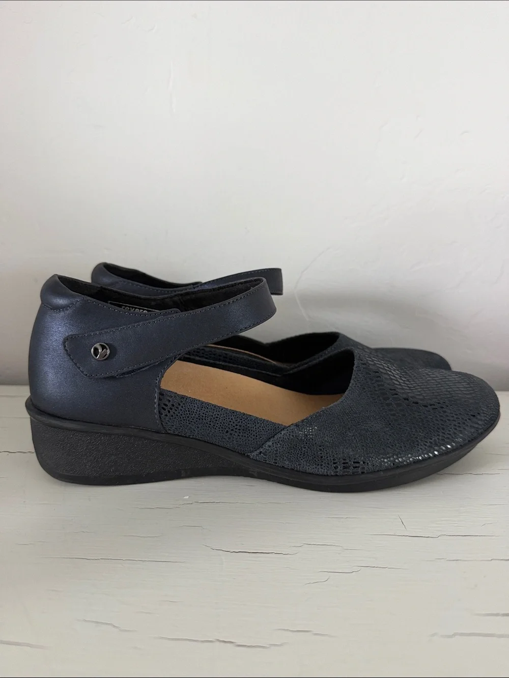 Revere Osaka Mary Jane Shoes Size 8 Navy Leather Comfort Wedge Orthotic